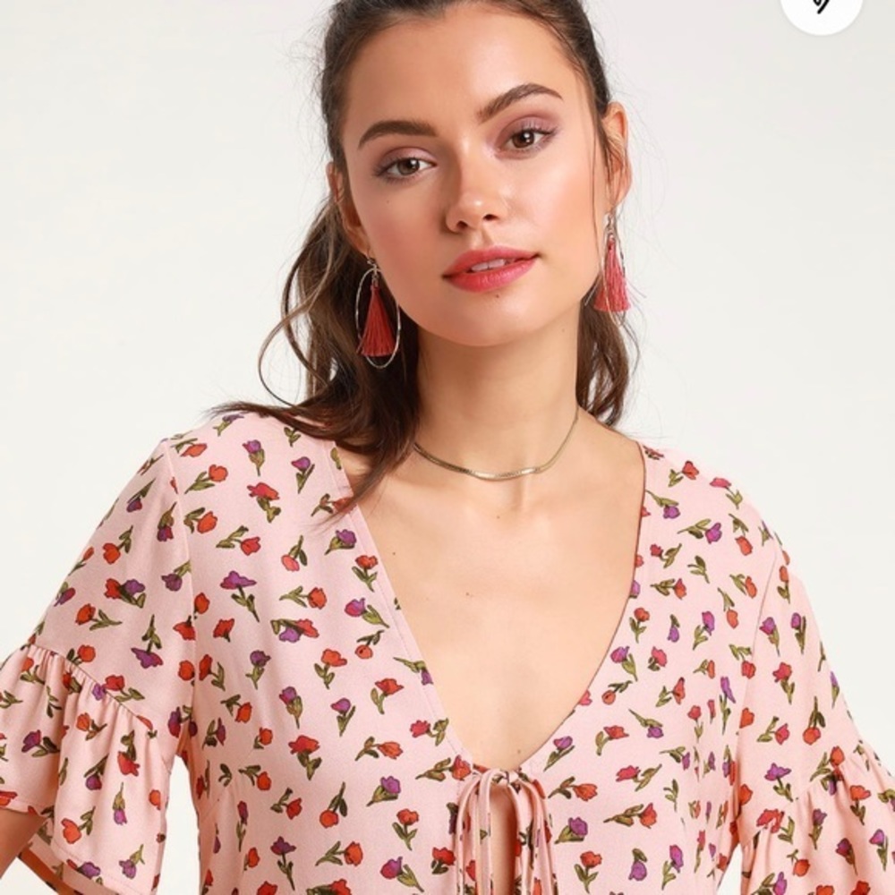 Flirty Blush Pink Floral Print Tie-Front Top